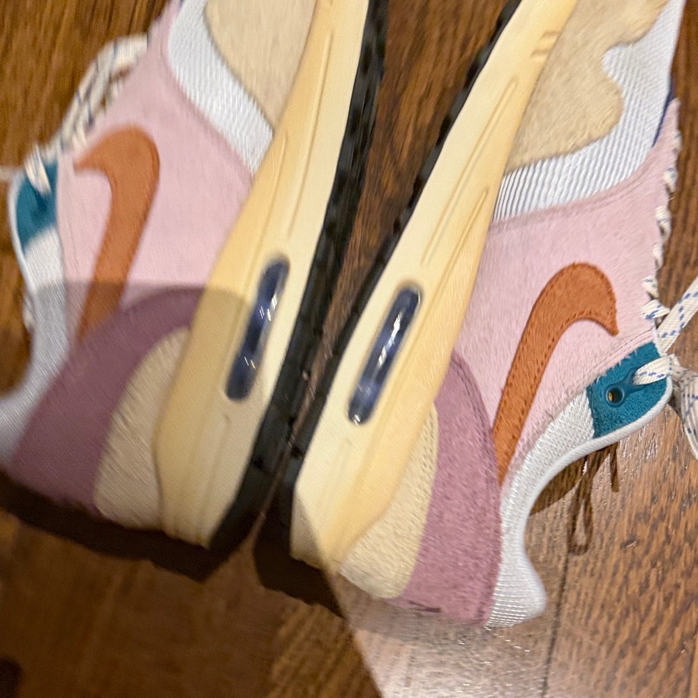 Nike Women's Multi-Color Retro Runner Sneakers — Pink, Blue, Teal, Yellow, Cream - Picture 5 of 5